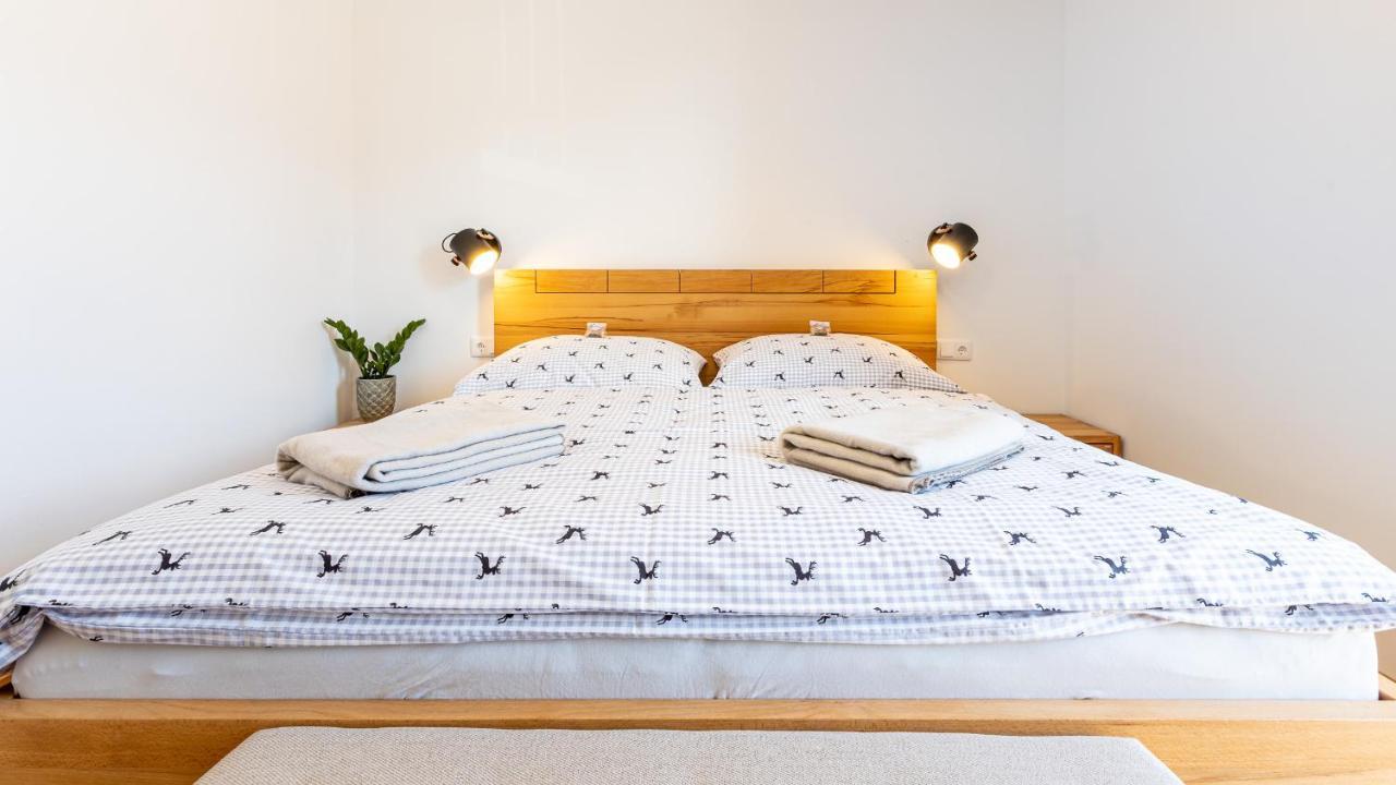 Appartment Schoener Wohnen Bad Mitterndorf Bagian luar foto